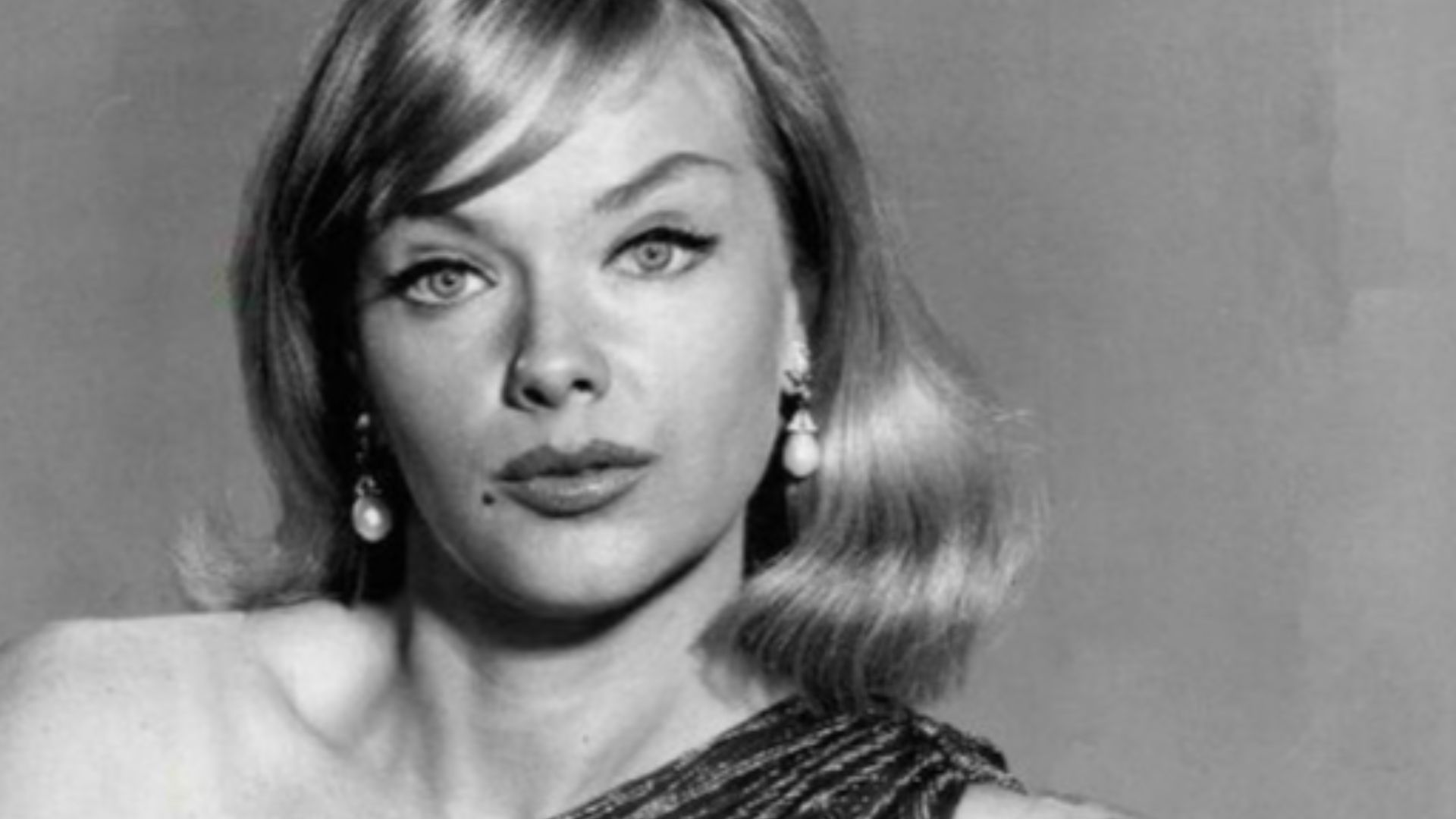 File:Anne Francis Honey West 1965.JPG