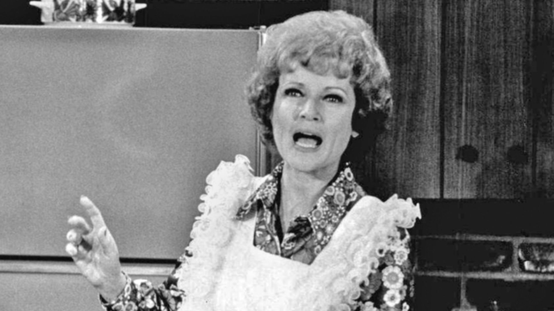 File:Betty White Sue Ann Nivens 1973.JPG