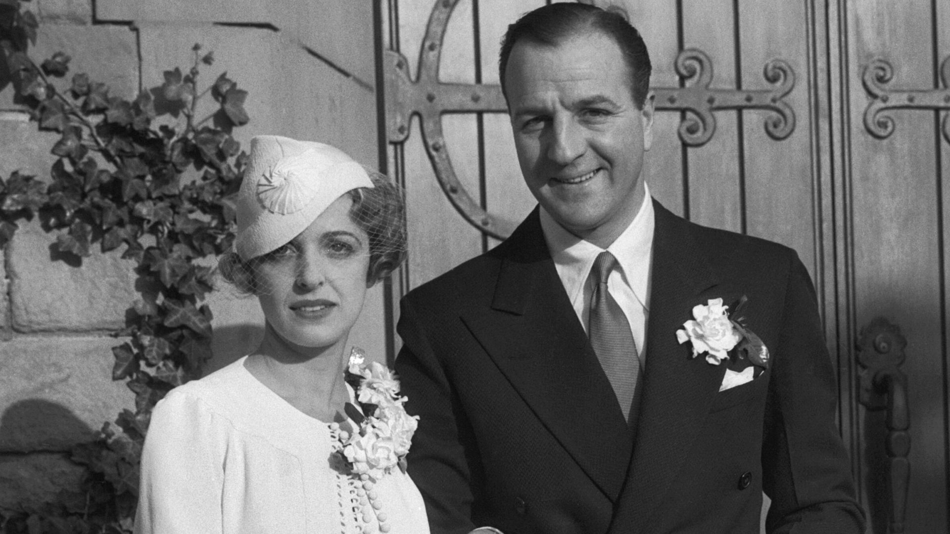 File:Natalie Schafer & Louis Calhern 1933.jpg