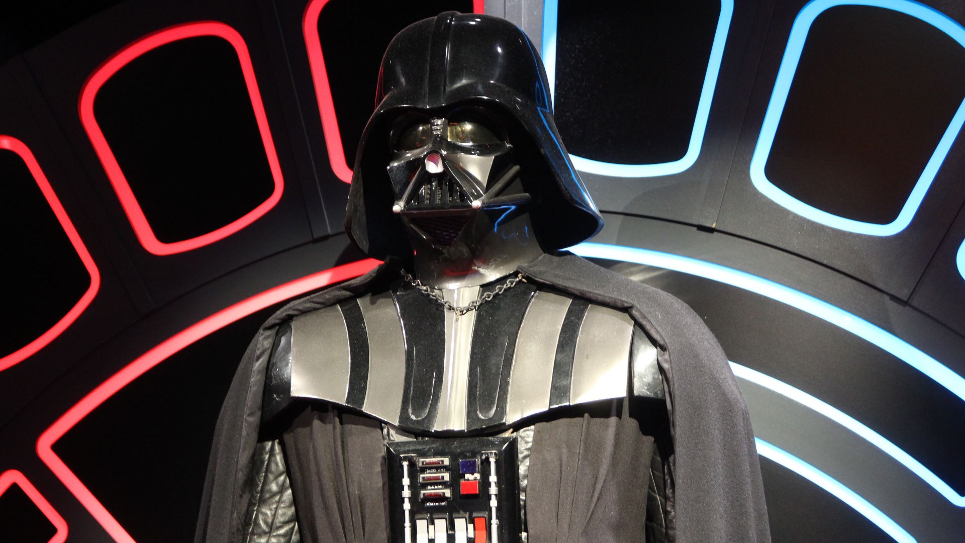 File:2015-07-31 Darth Vader 02.jpg