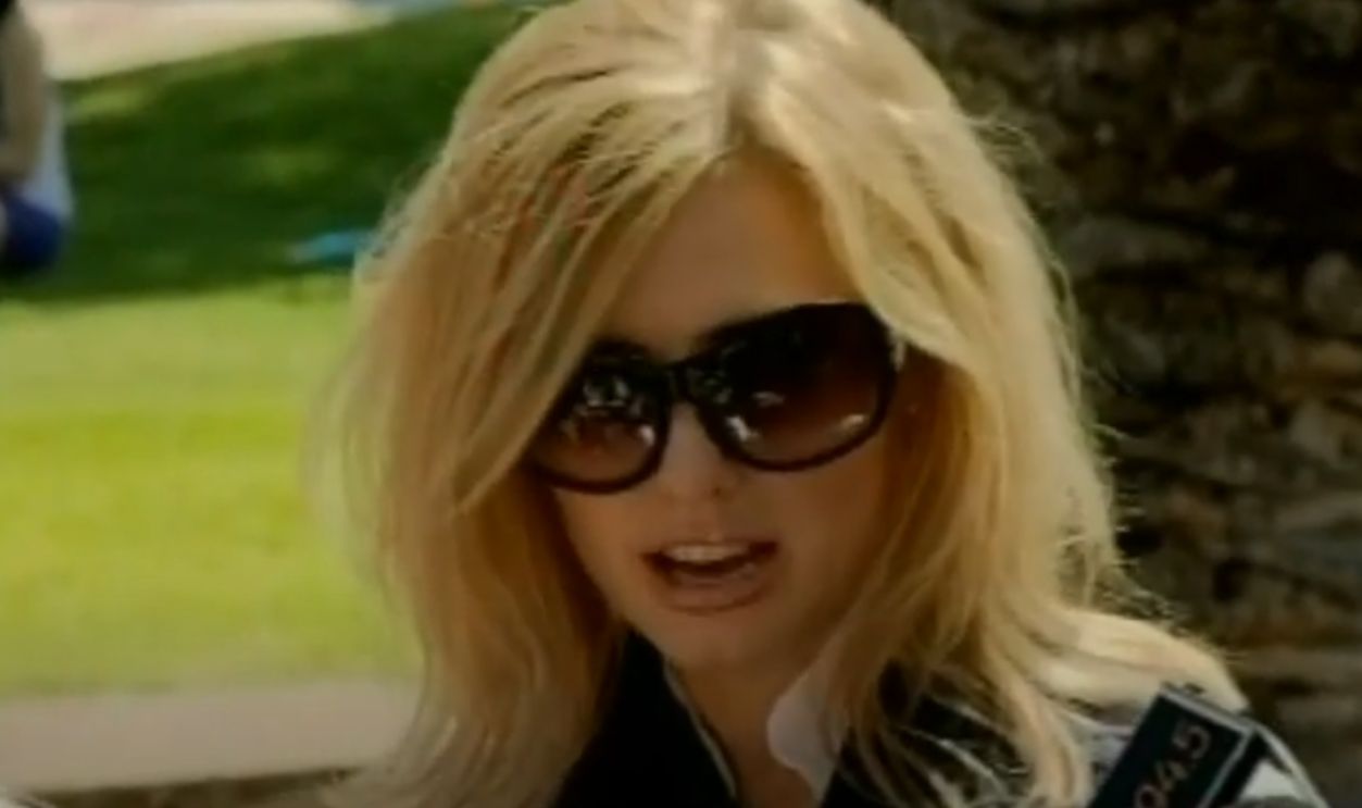 A Sister Who Sparked The Stage