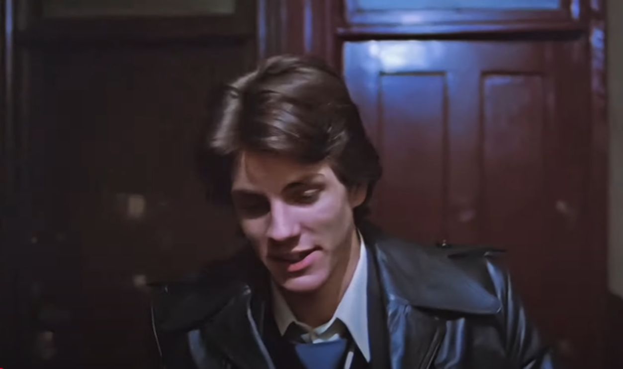 2. Eric Roberts: 851 