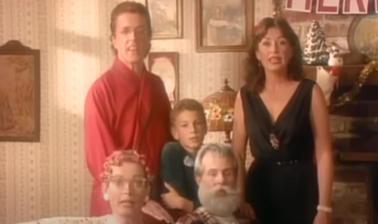 “Grandma Got Run Over By A Reindeer” By Elmo & Patsy (1)