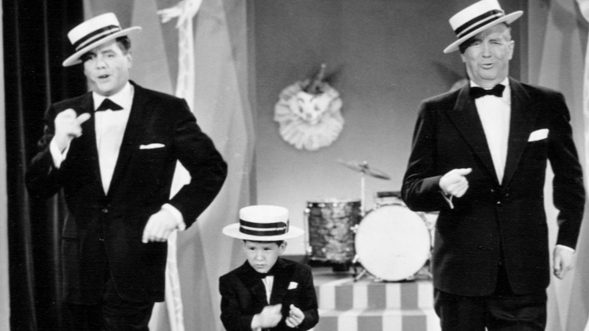 File:Desi Arnaz Richard Keith Maurice Chevalier Lucy Goes To Mexico 1958.jpg