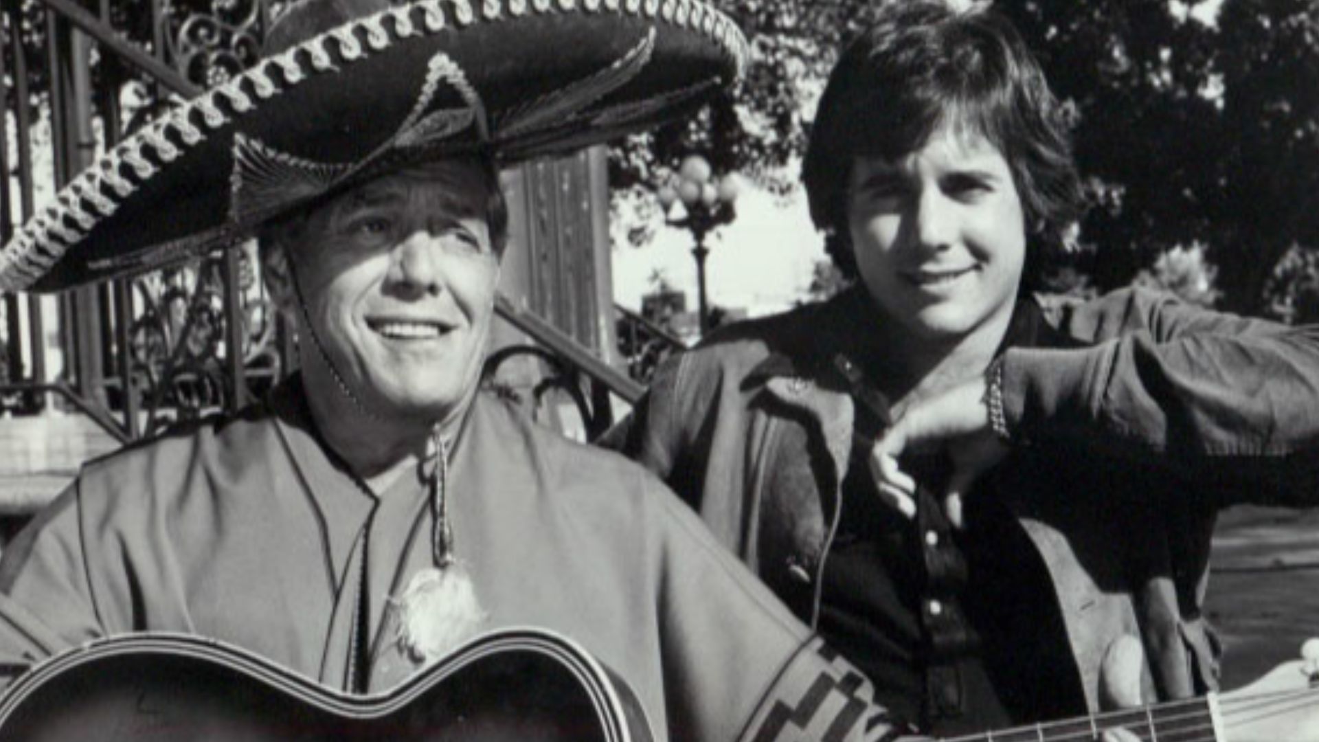 File:Desi arnaz sr and jr 1974.JPG