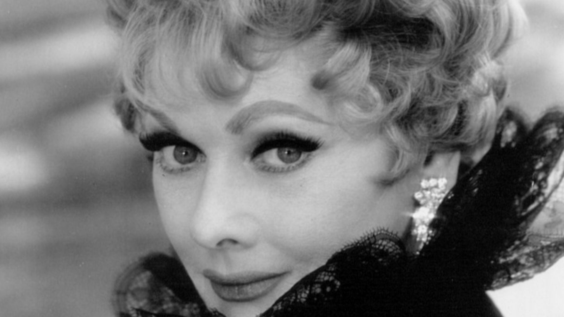 File:Lucille ball 1976.JPG