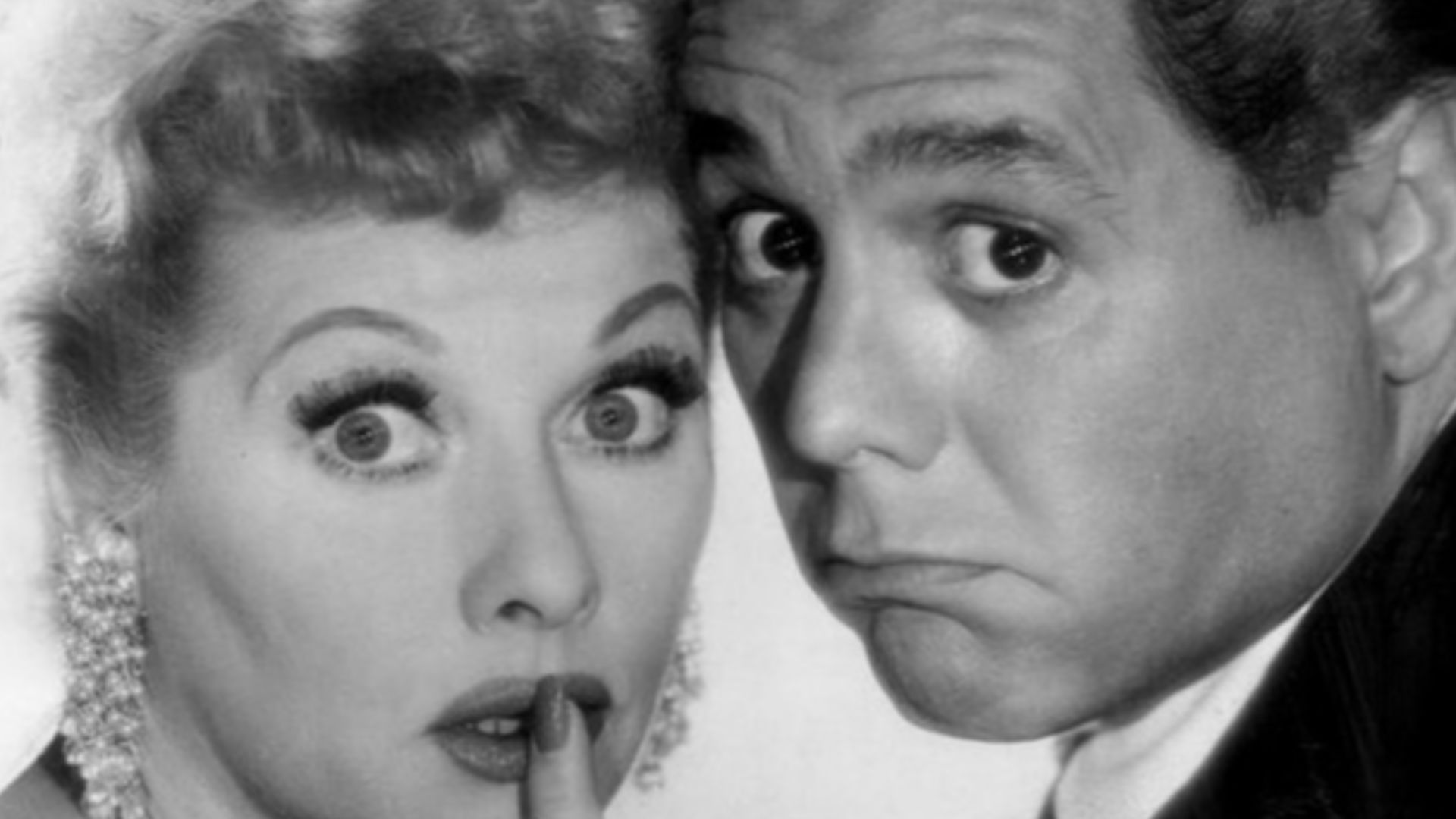 File:Lucy desi 1957.JPG