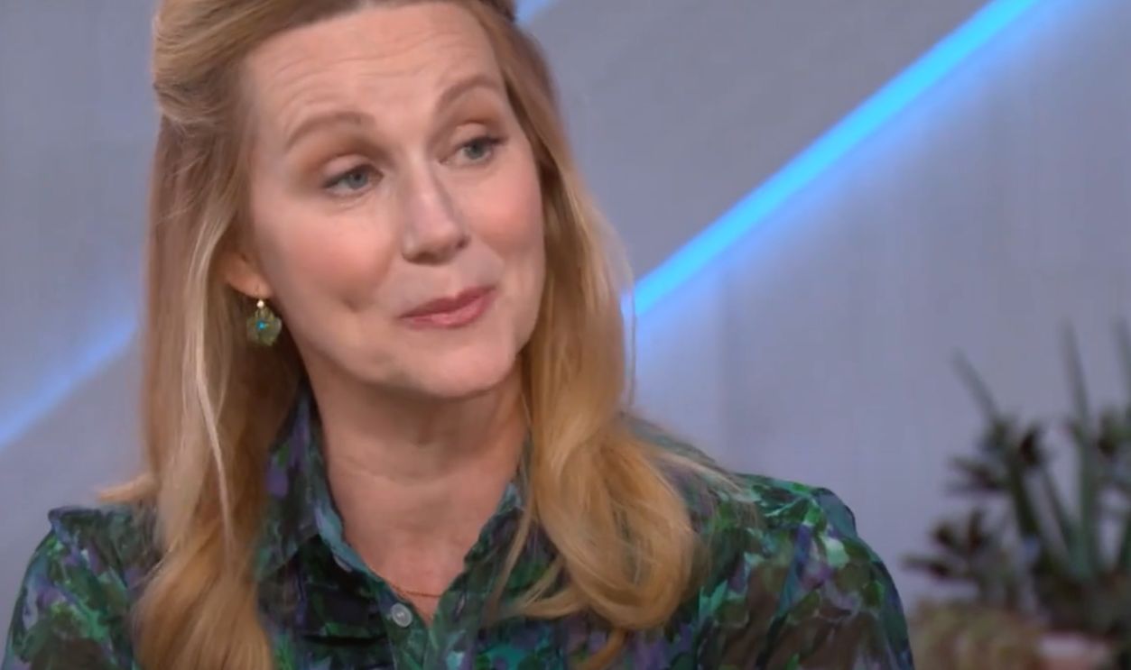 Laura Linney And Brooke Shields