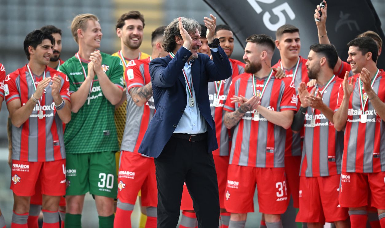 Giovanni Stroppa of Cremonese during the celebrations of Us Cremonese for the return to Serie A at stadio Giuseppe Zini on June 02, 2025 in Cremona, Italy. 