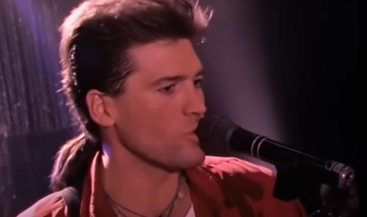 Screenshot from Achy, Breaky Heart (1992)