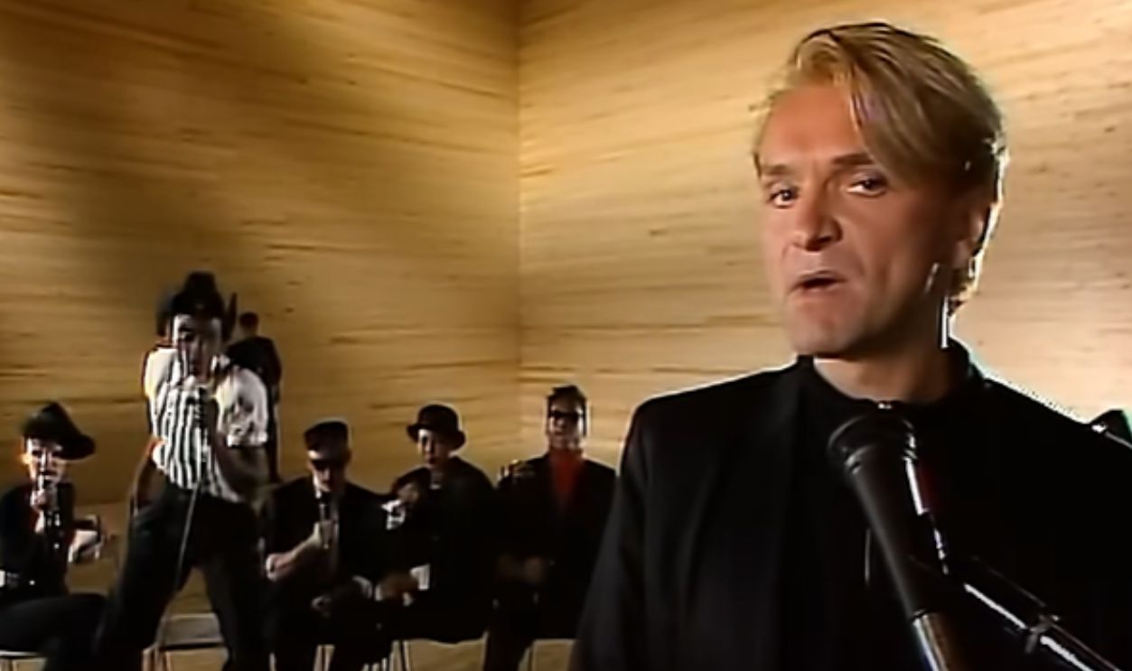 "Everybody Have Fun Tonight" Wang Chung (1986)