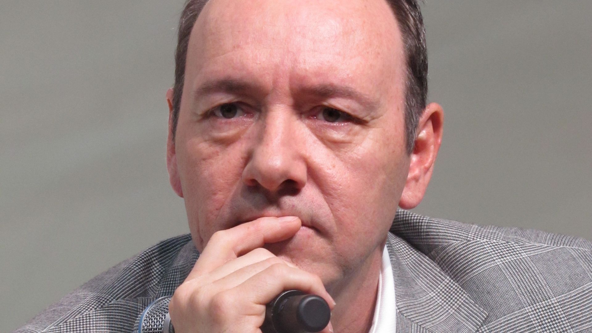 File:Kevin Spacey in Singapore in 2010.jpg