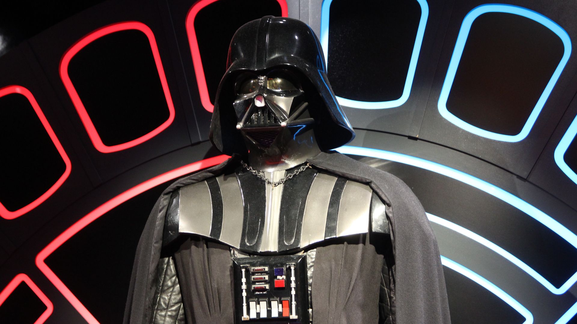 File:2015-07-31 Darth Vader 02.jpg