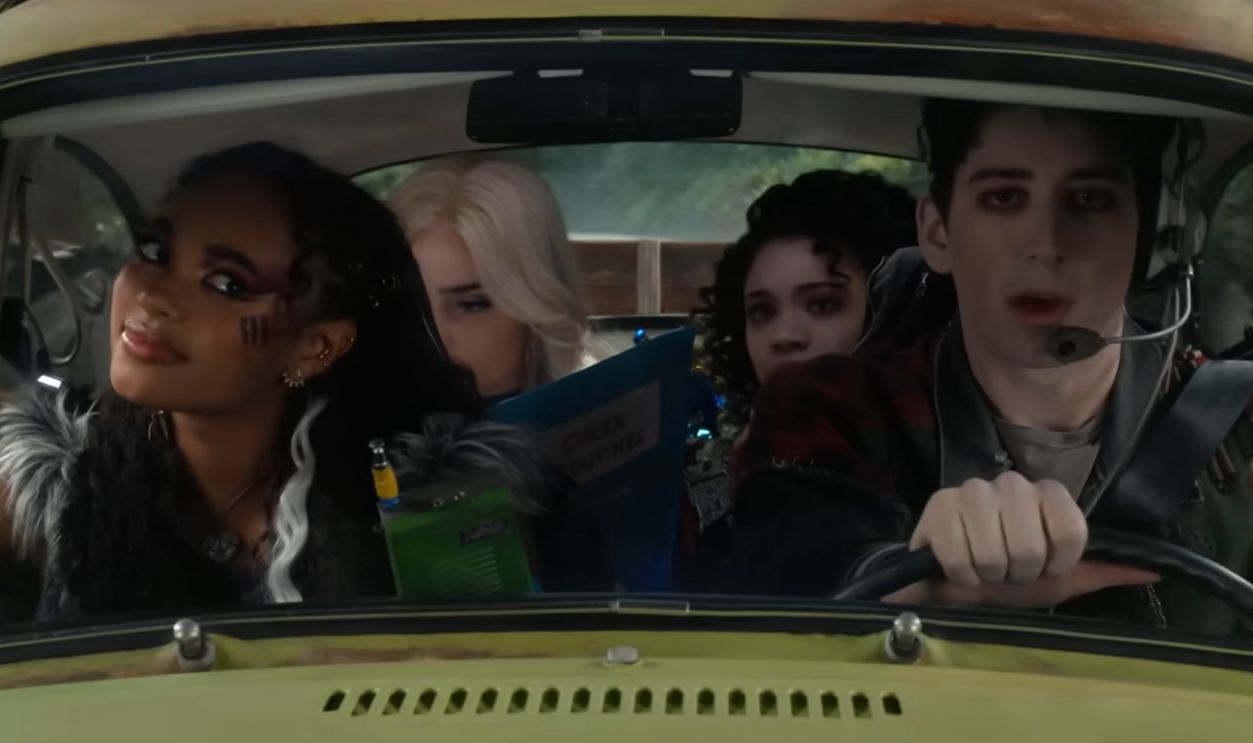 ZOMBIES 4: Dawn Of The Vampires