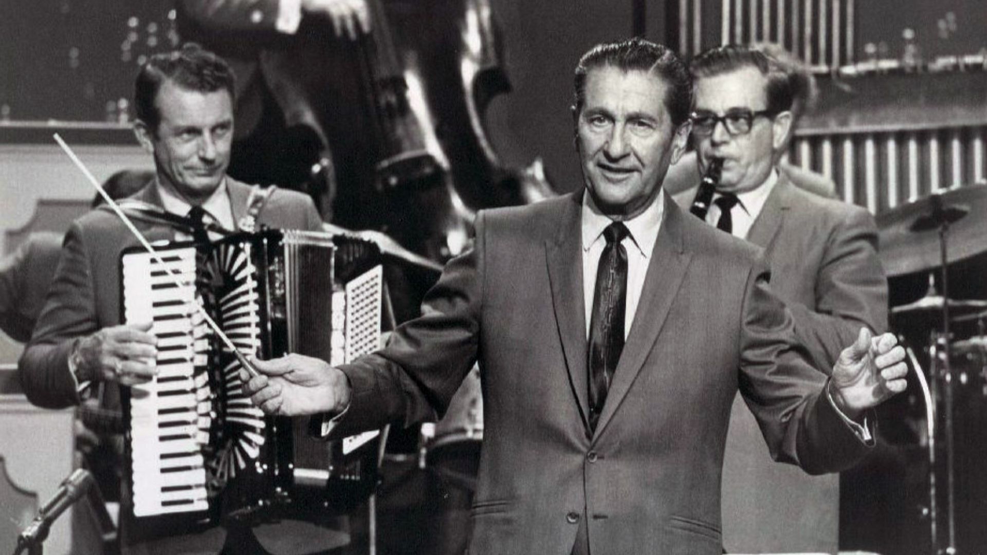 File:Lawrence welk show 1969.JPG