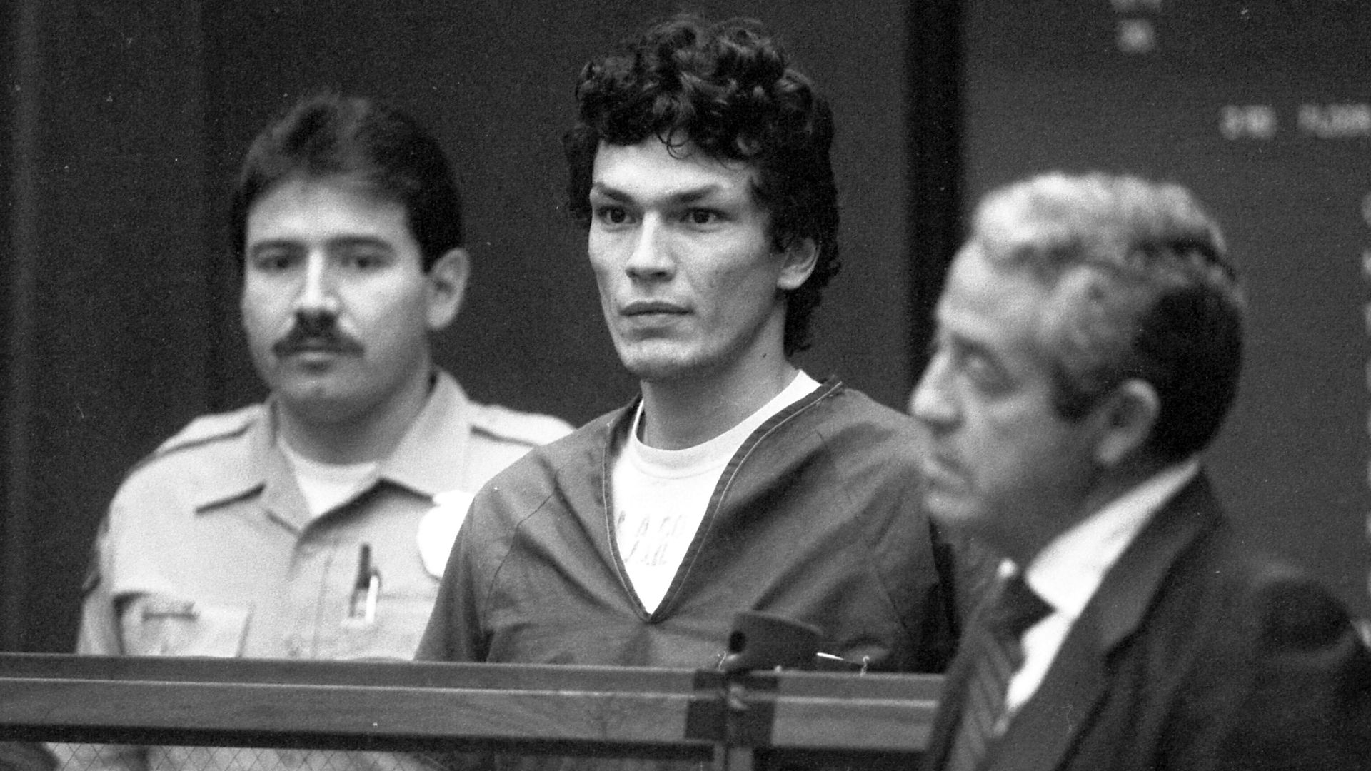 File:Richard Ramirez with attorney.jpg