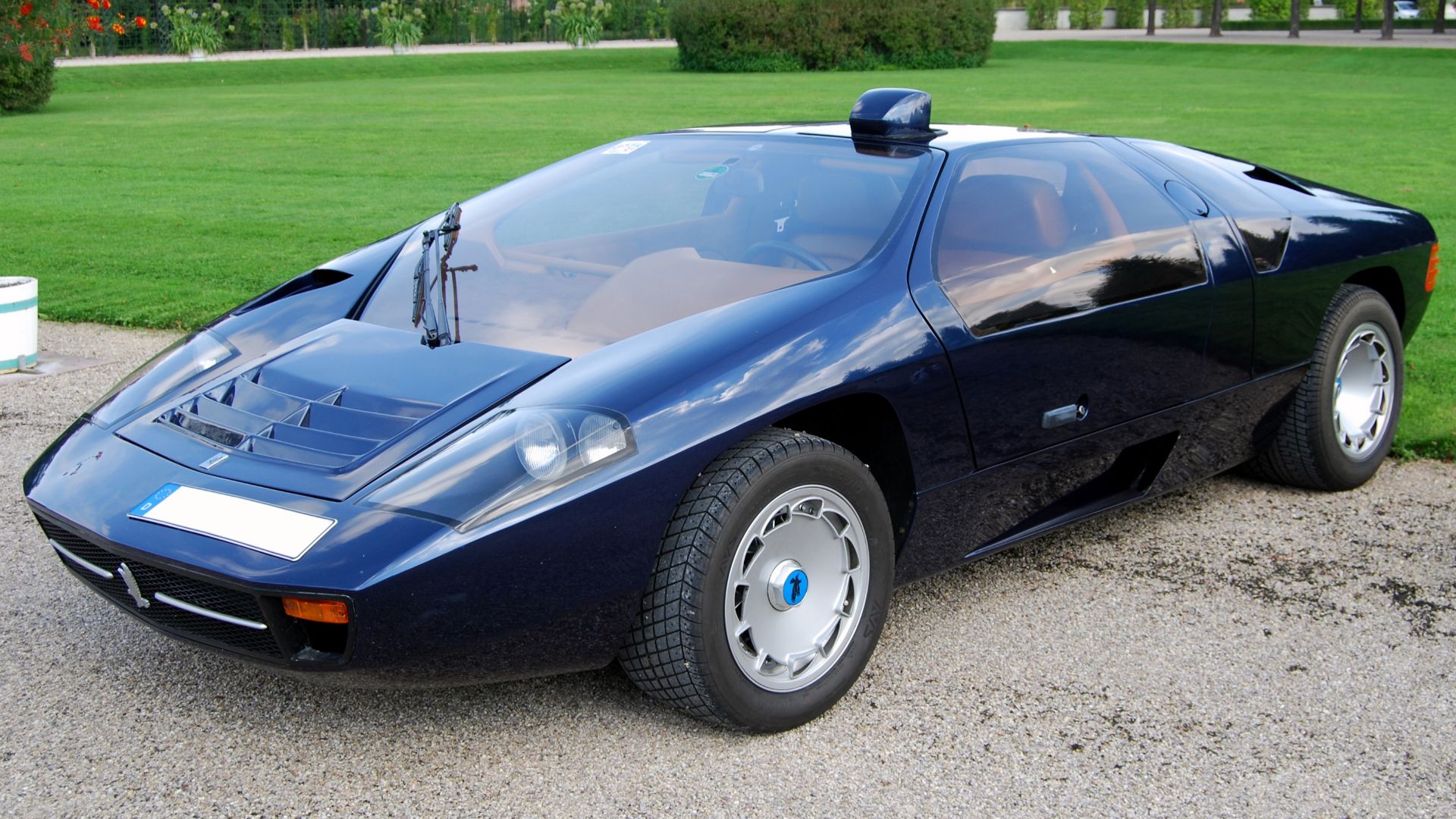 File:Isdera imperator 1.jpg