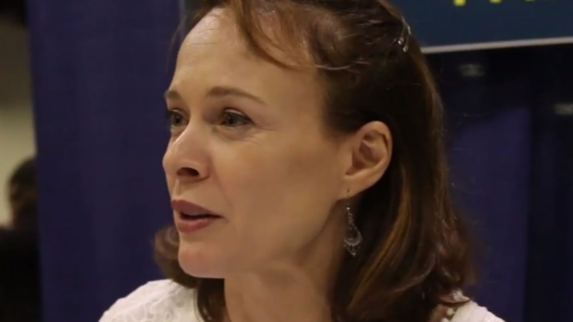 File:Tami Stronach at Rhode Island Comic Con.jpg