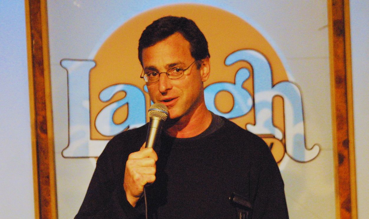 Gettyimages - 1165634, Boys Night Out 395645 05: Comedian Bob Saget preforms at 