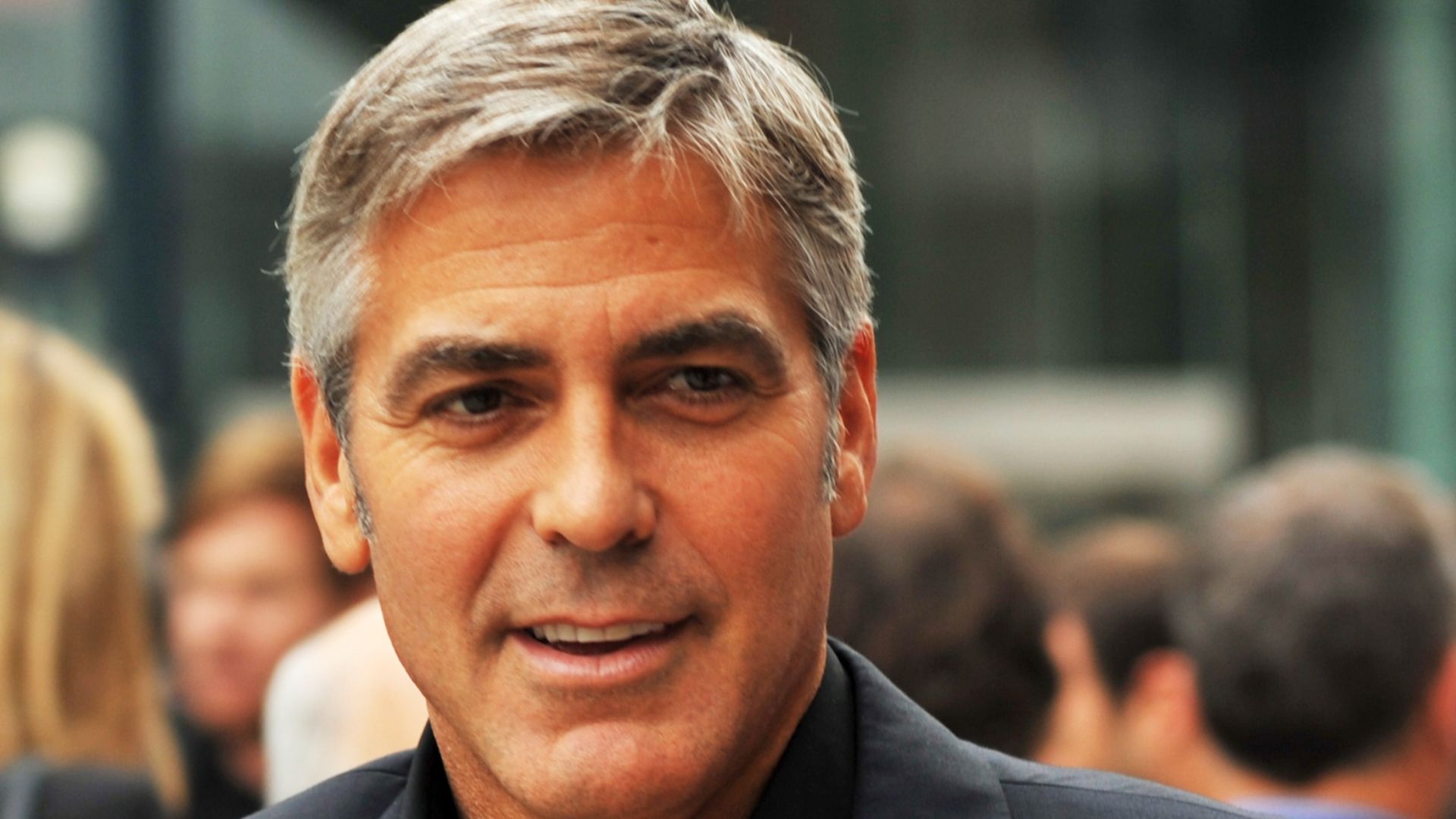 File:George Clooney-4 The Men Who Stare at Goats TIFF09 (cropped).jpg