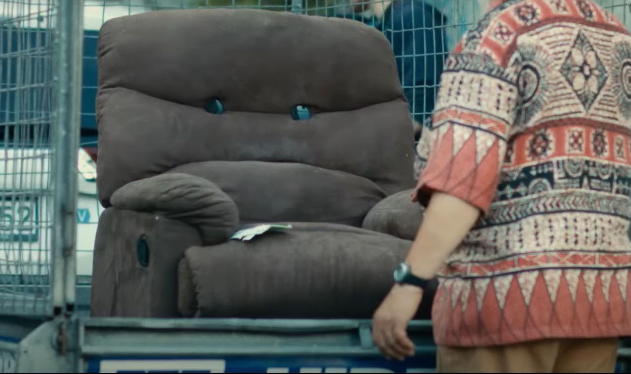 Killer Sofa (2019)