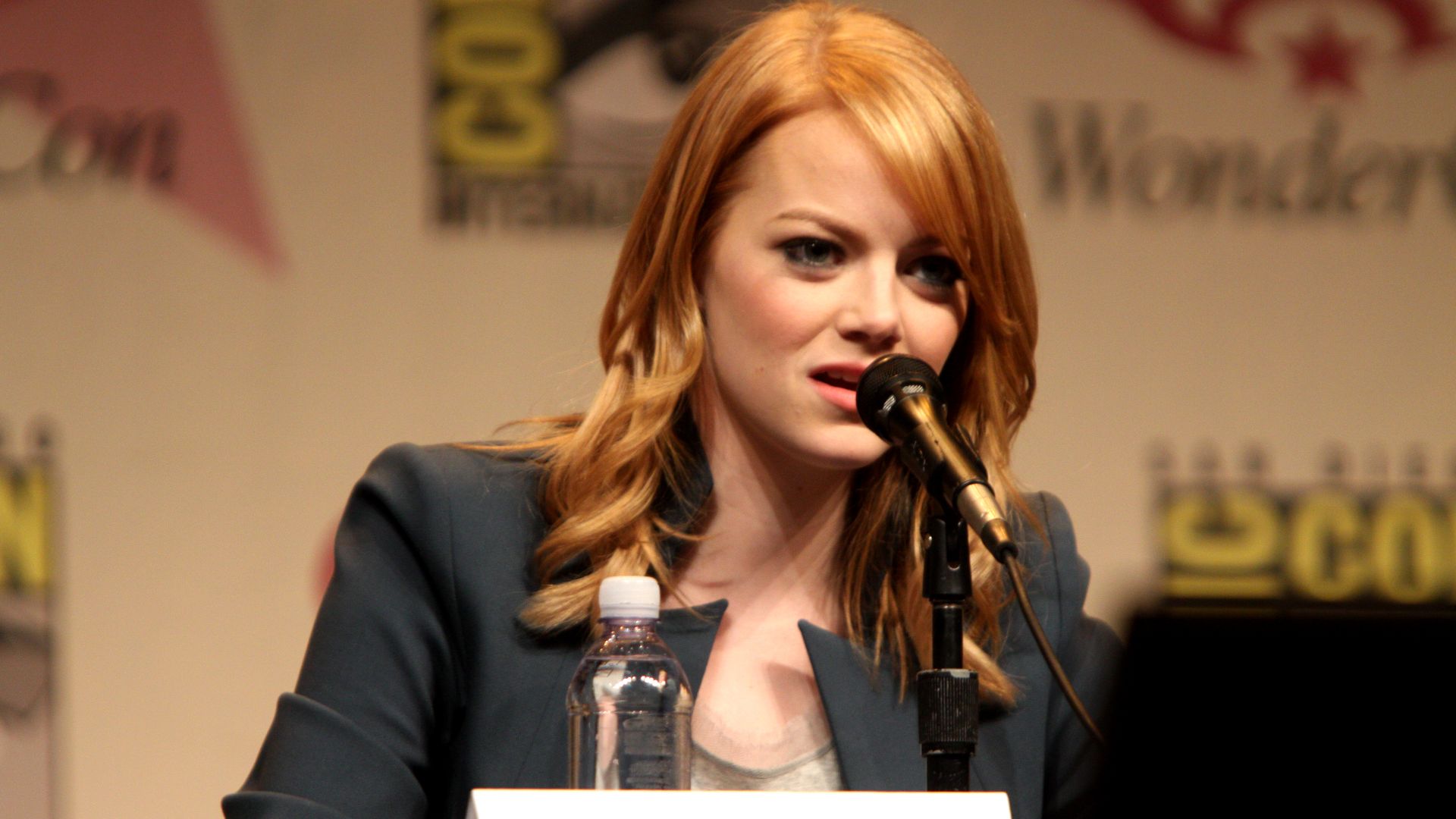 File:Emma Stone (6855552812).jpg