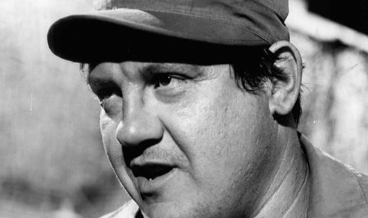 Alex Karras Dropped The Helmet Before Cracking Jokes In Blazing Saddles