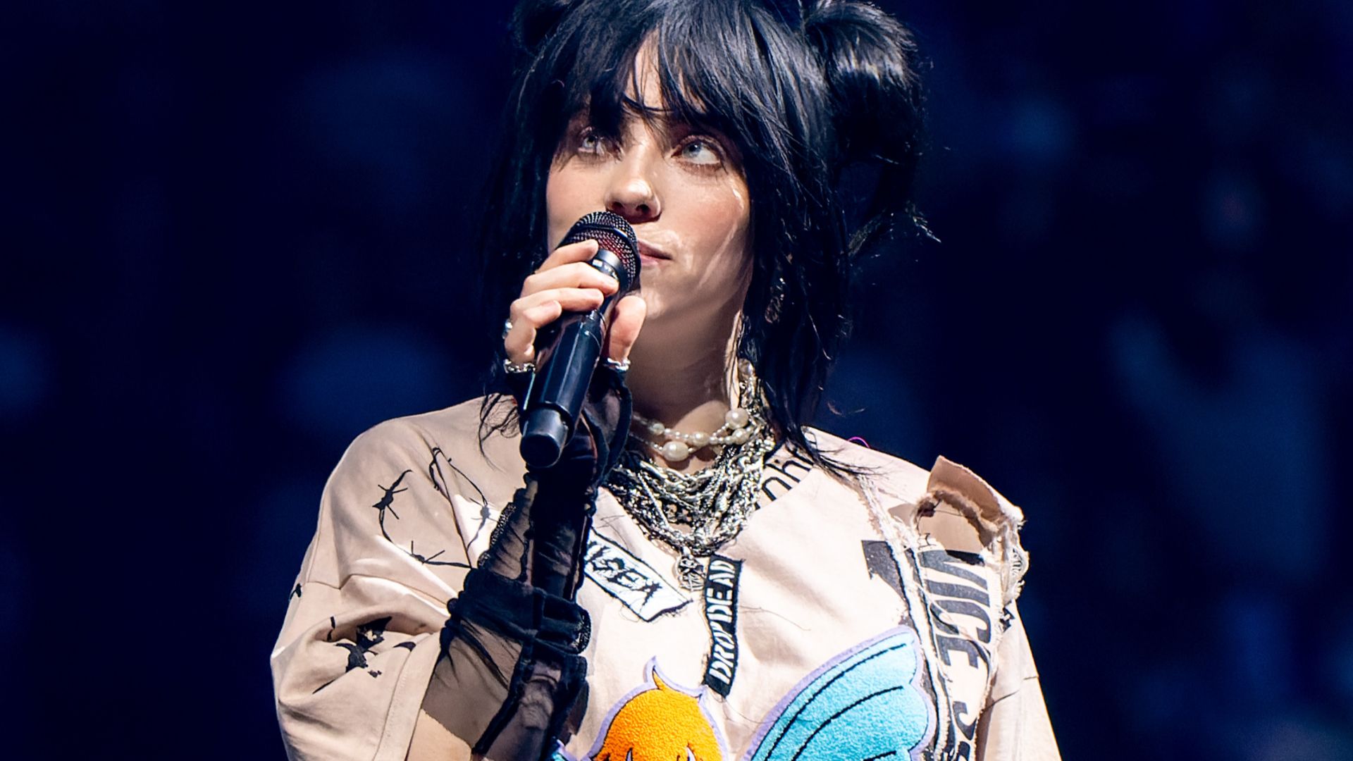 File:BillieEilishO2160622 (35 of 45) (52151963582) (cropped).jpg