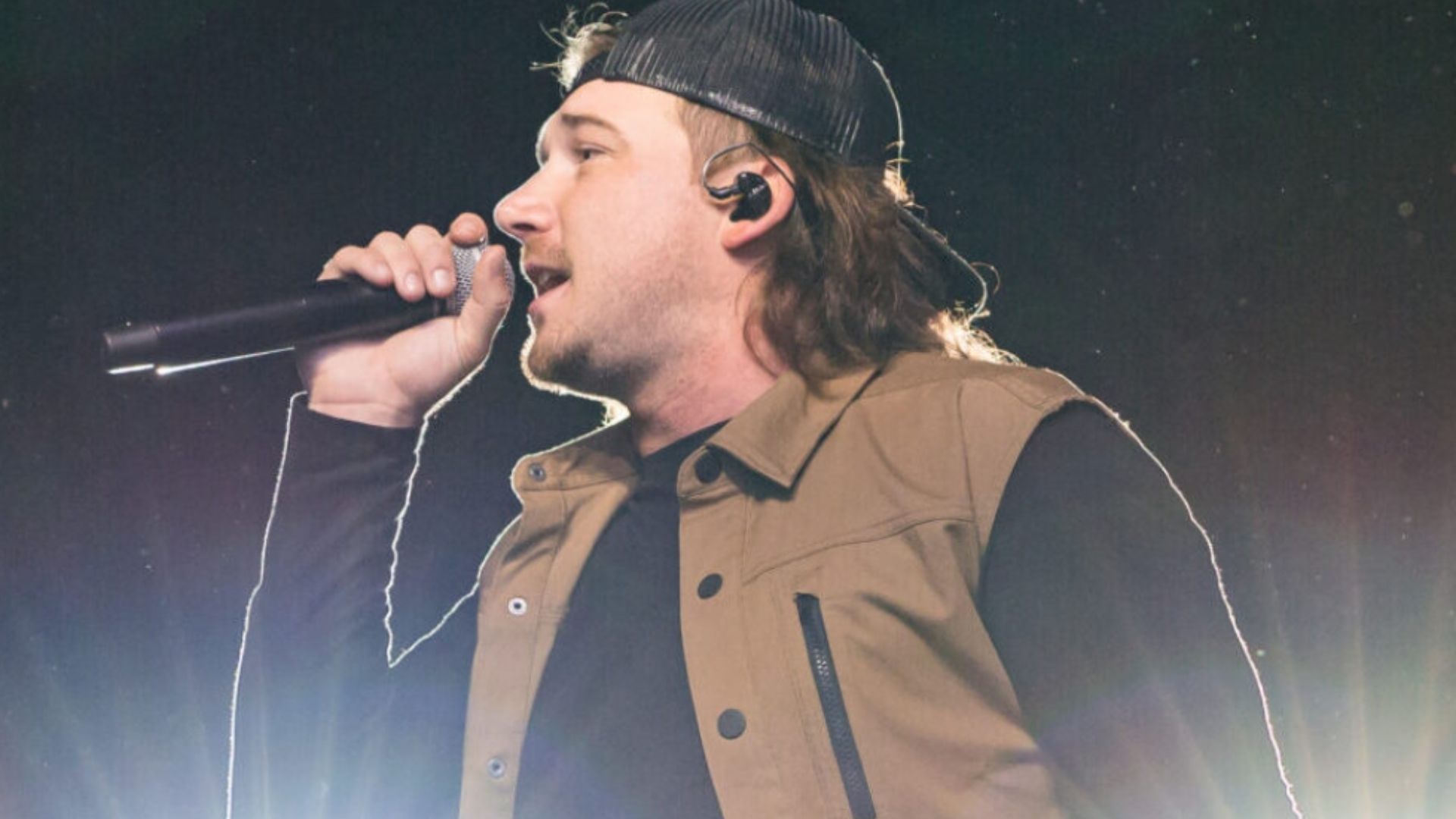 File:Morgan Wallen performing in Bristol, Tennessee at Country Thunder, Photo by Andrew Wendowski.jpg