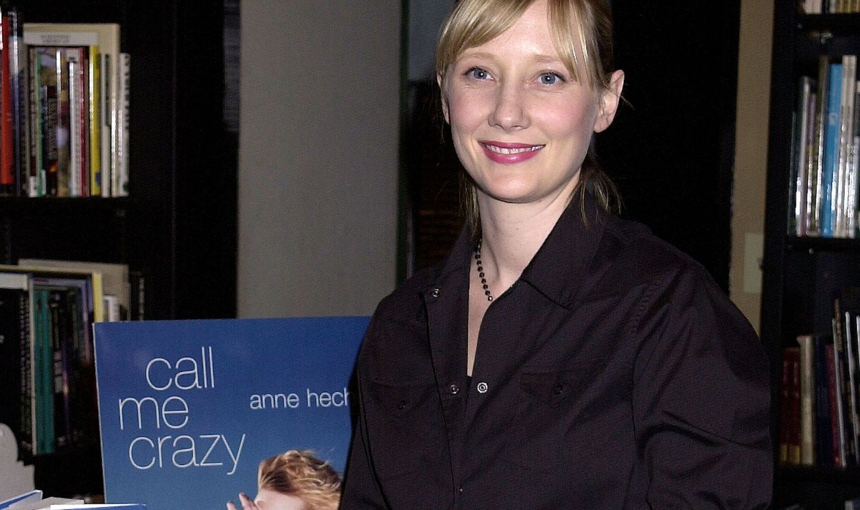 Anne Heche Autograph Party For Her New Memoir
