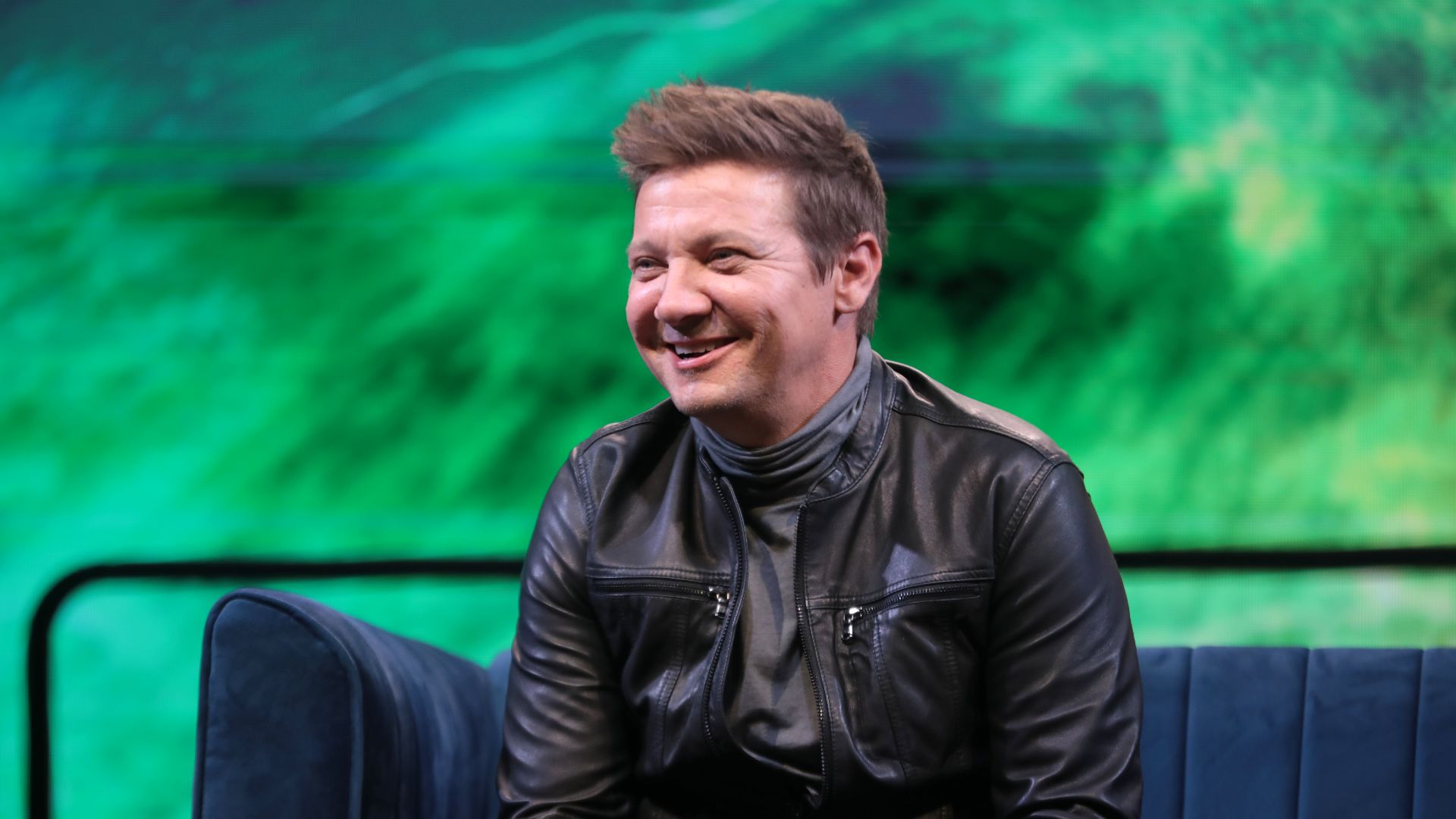 File:Jeremy Renner (52956173521).jpg