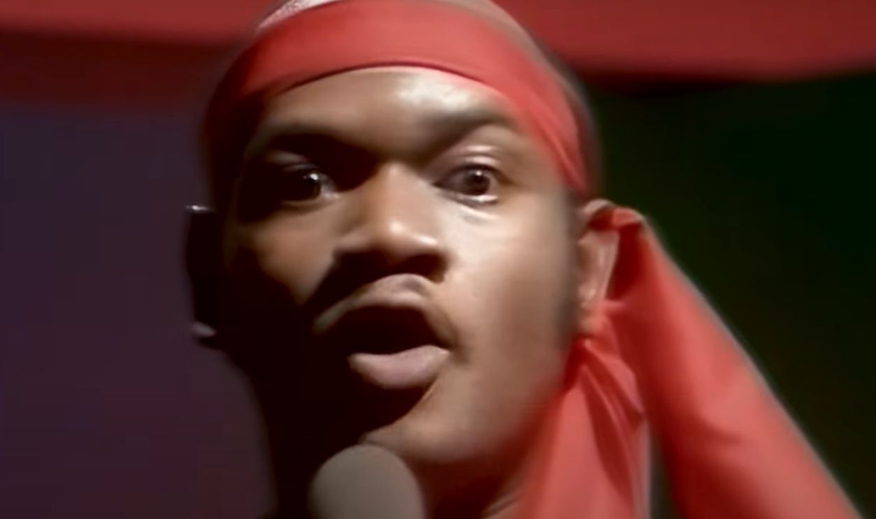 Carl Douglas “Kung Fu Fighting” (1974)