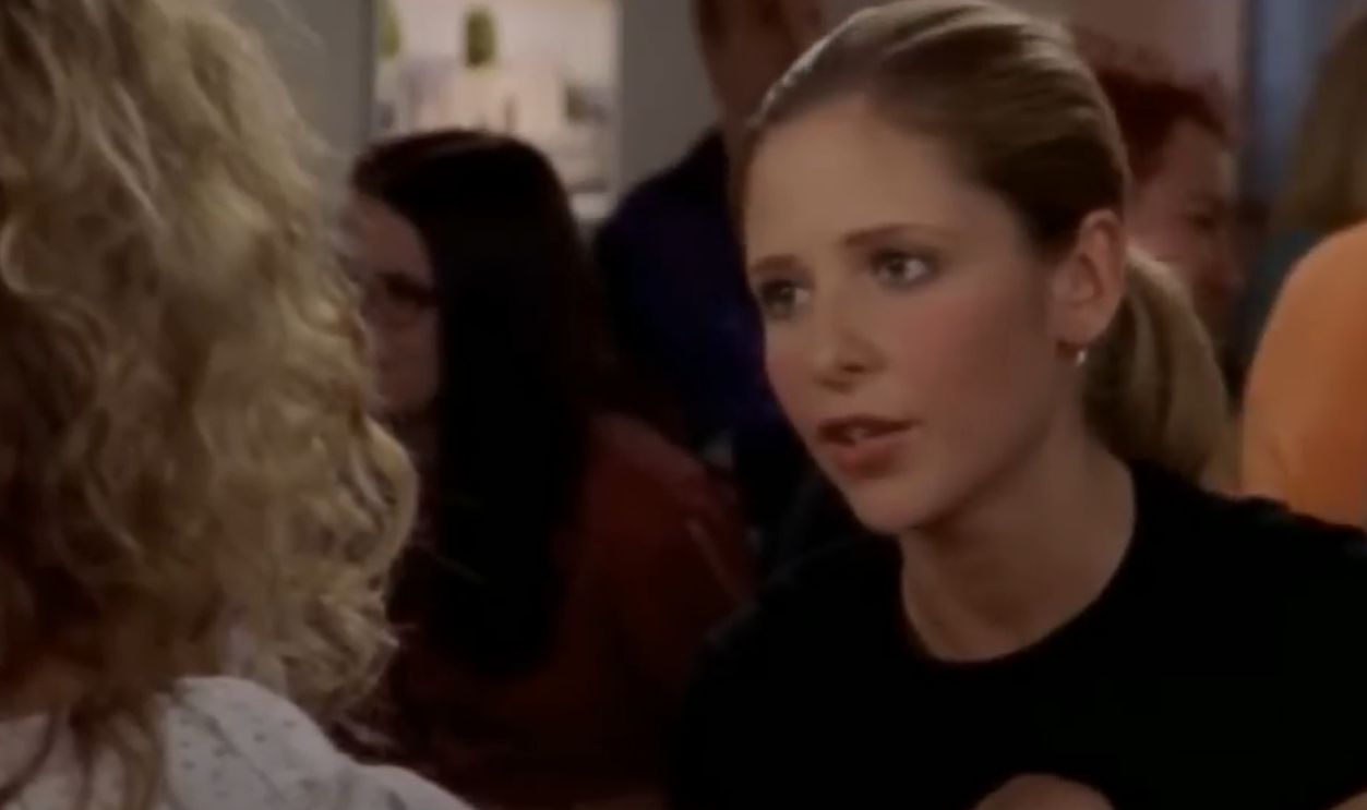 Sarah Michelle Gellar Pitched A Film Deal To Carrie