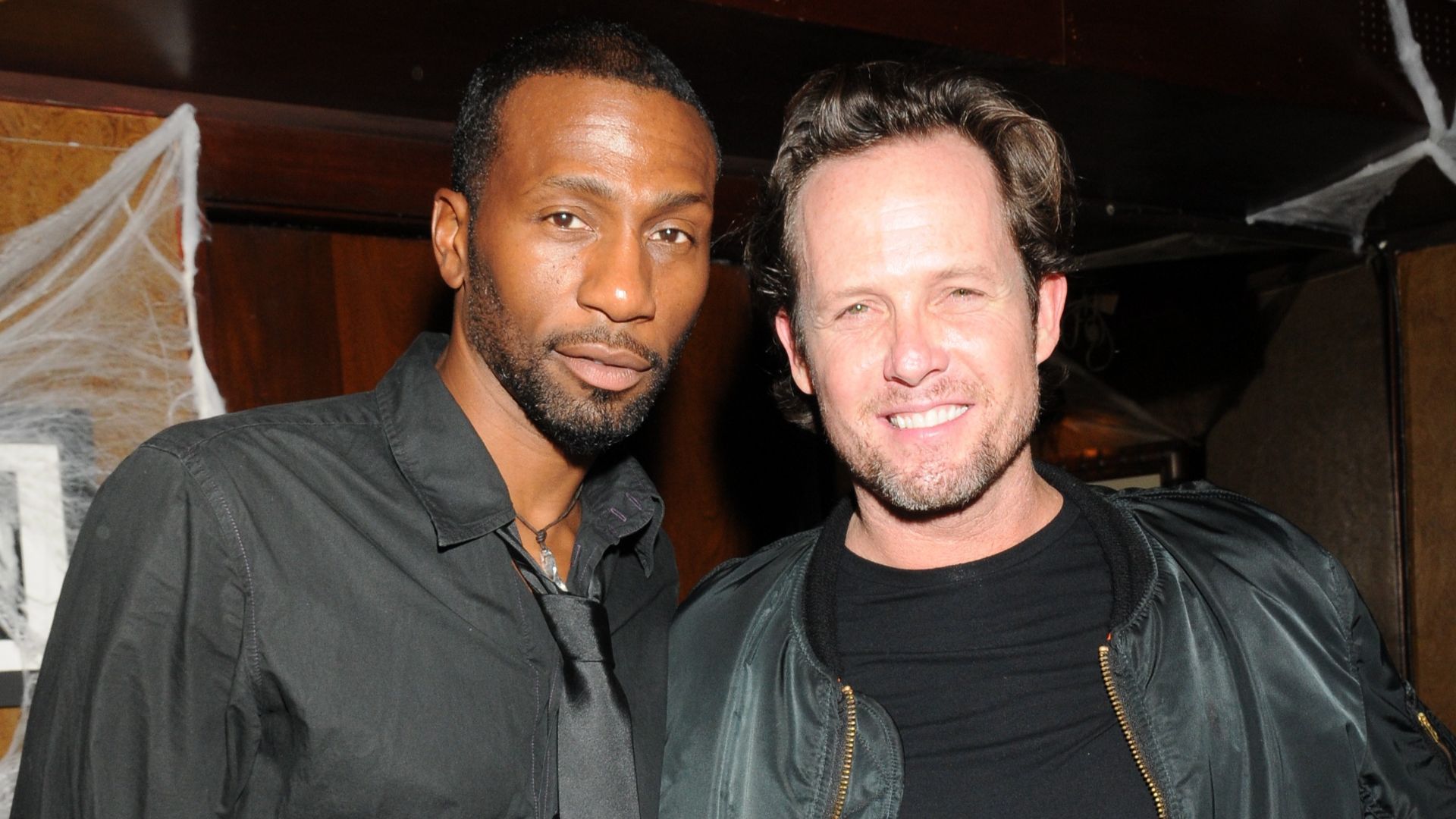 File:Actors Dean Winters And Leon Robinson.jpg