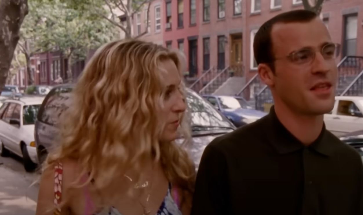 Justin Theroux Played Two Different Men In Separate Episodes