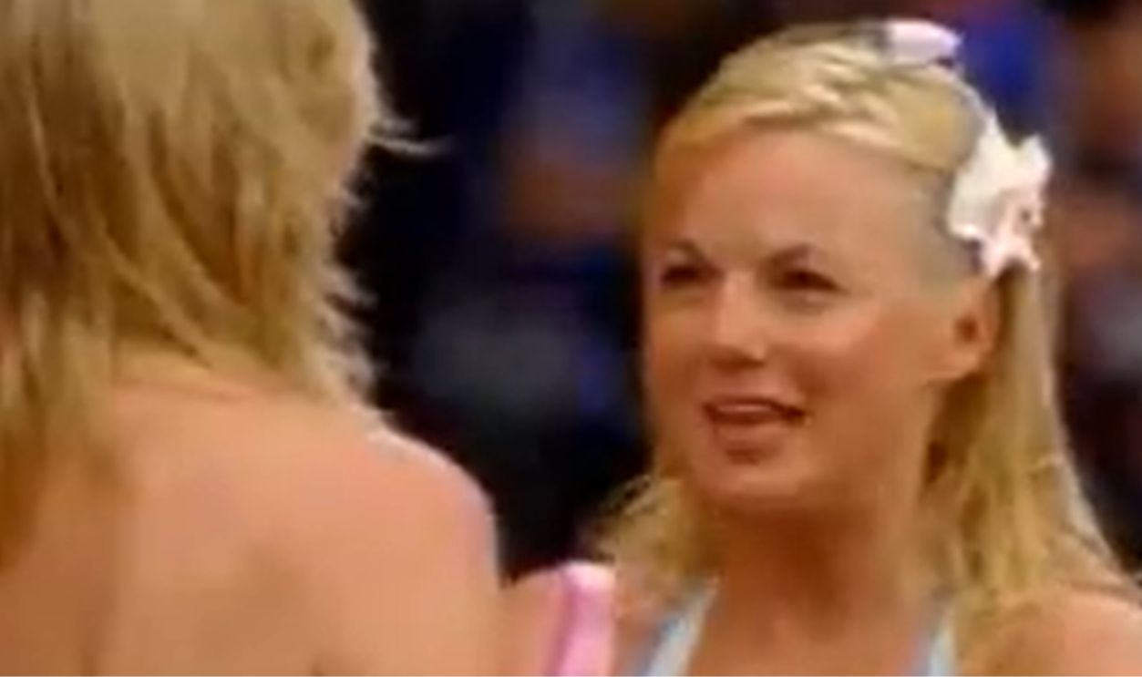 Geri Halliwell Invited Samantha To Soho House’s Pool