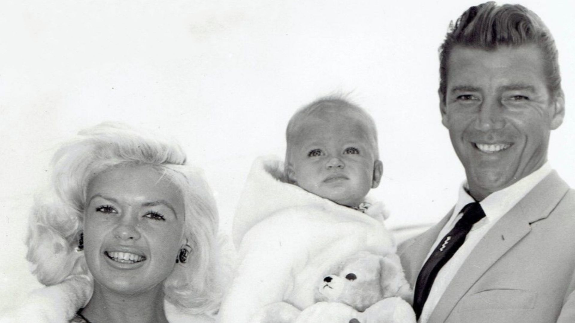 File:Jayne Mansfield, Mickey Hargitay and children 1959.jpg