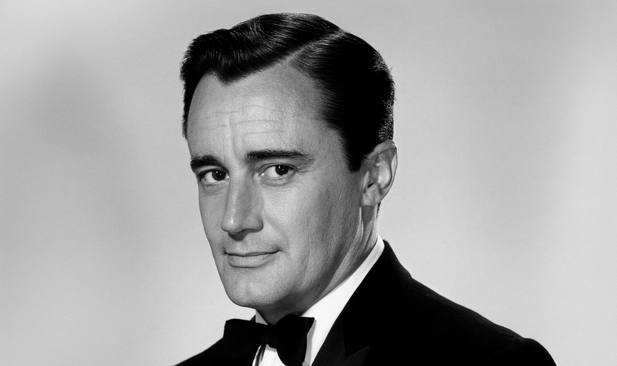 Robert Vaughn (Dr Stewart Rizor)