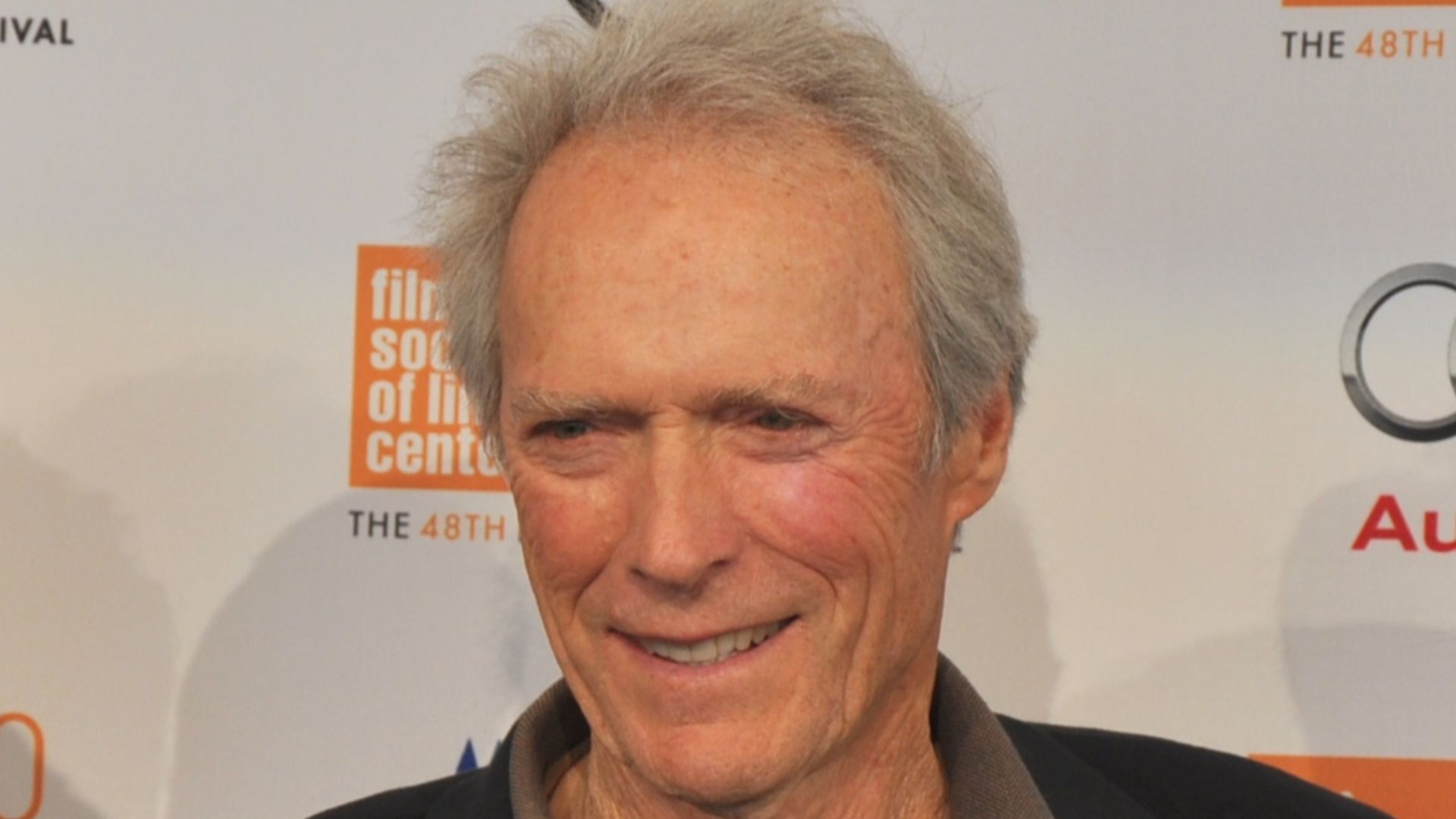 File:Matt Damon - Clint Eastwood - Bryce Dallas Howard - 2010 New York Film Festival.jpg