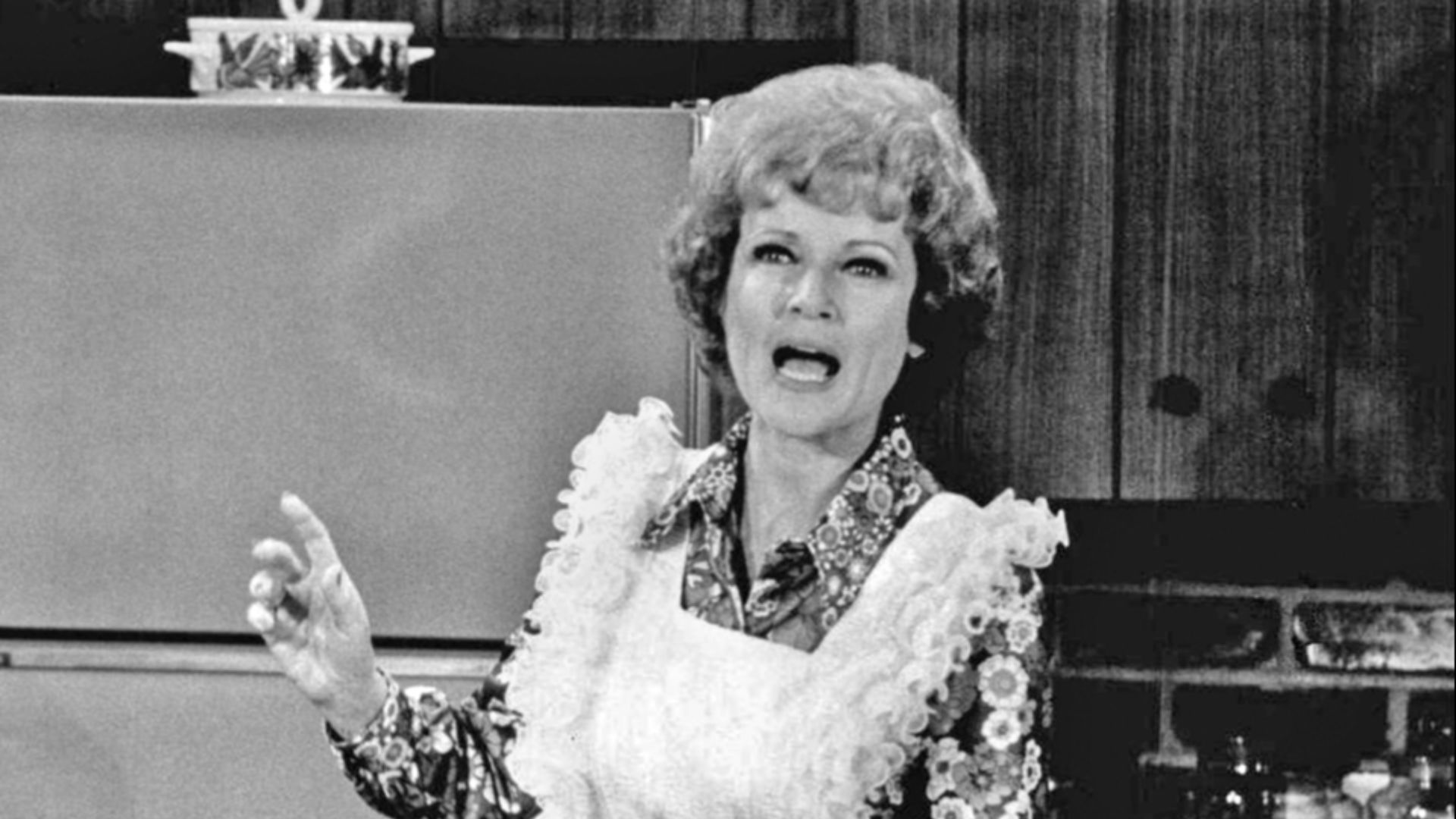 File:Betty White Sue Ann Nivens 1973.JPG