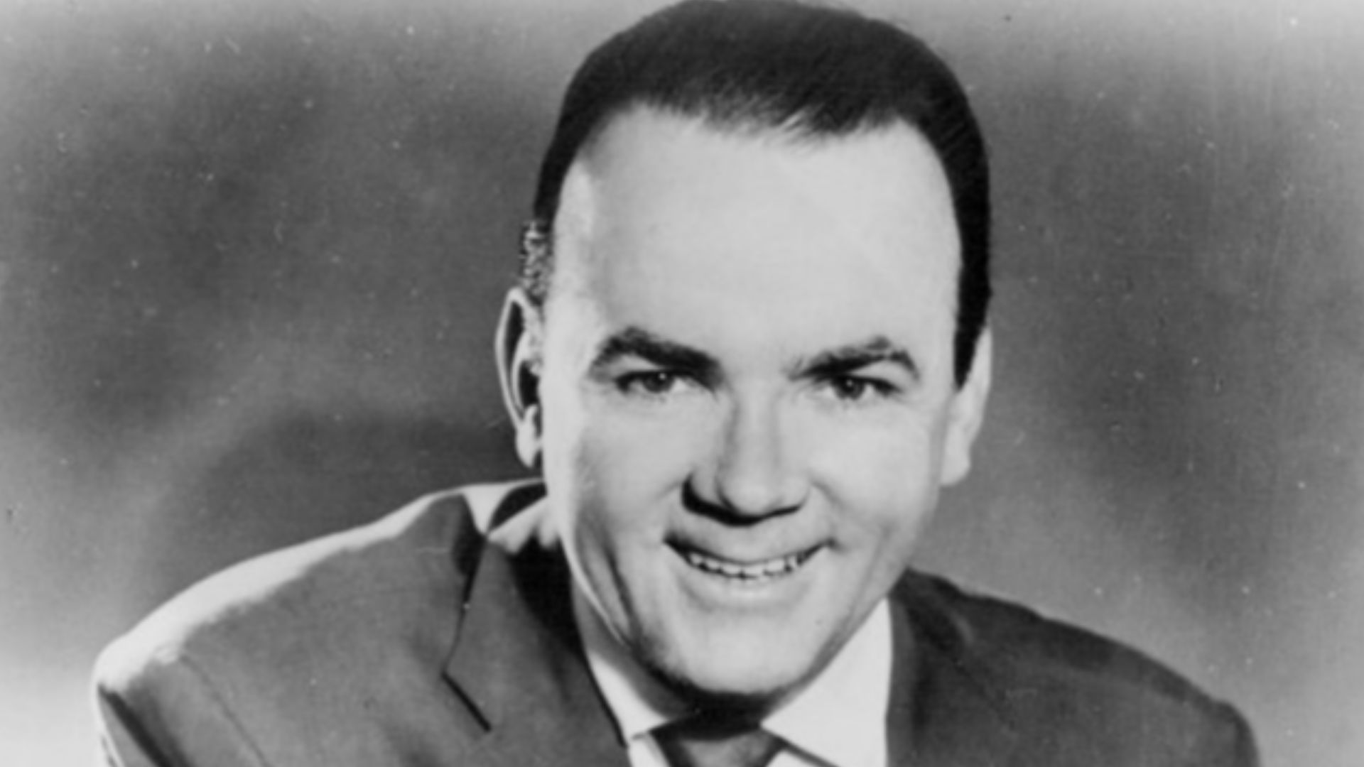 File:Johnny Olson 1956.JPG