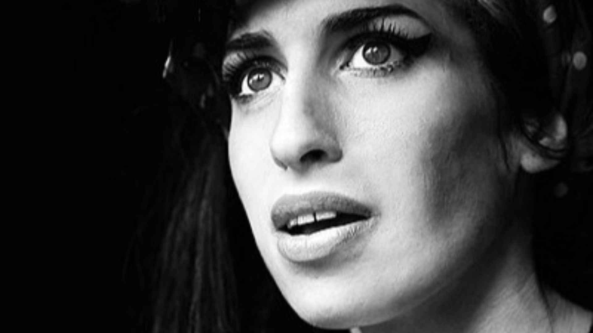 File:Amy Winehouse in 2008.jpg