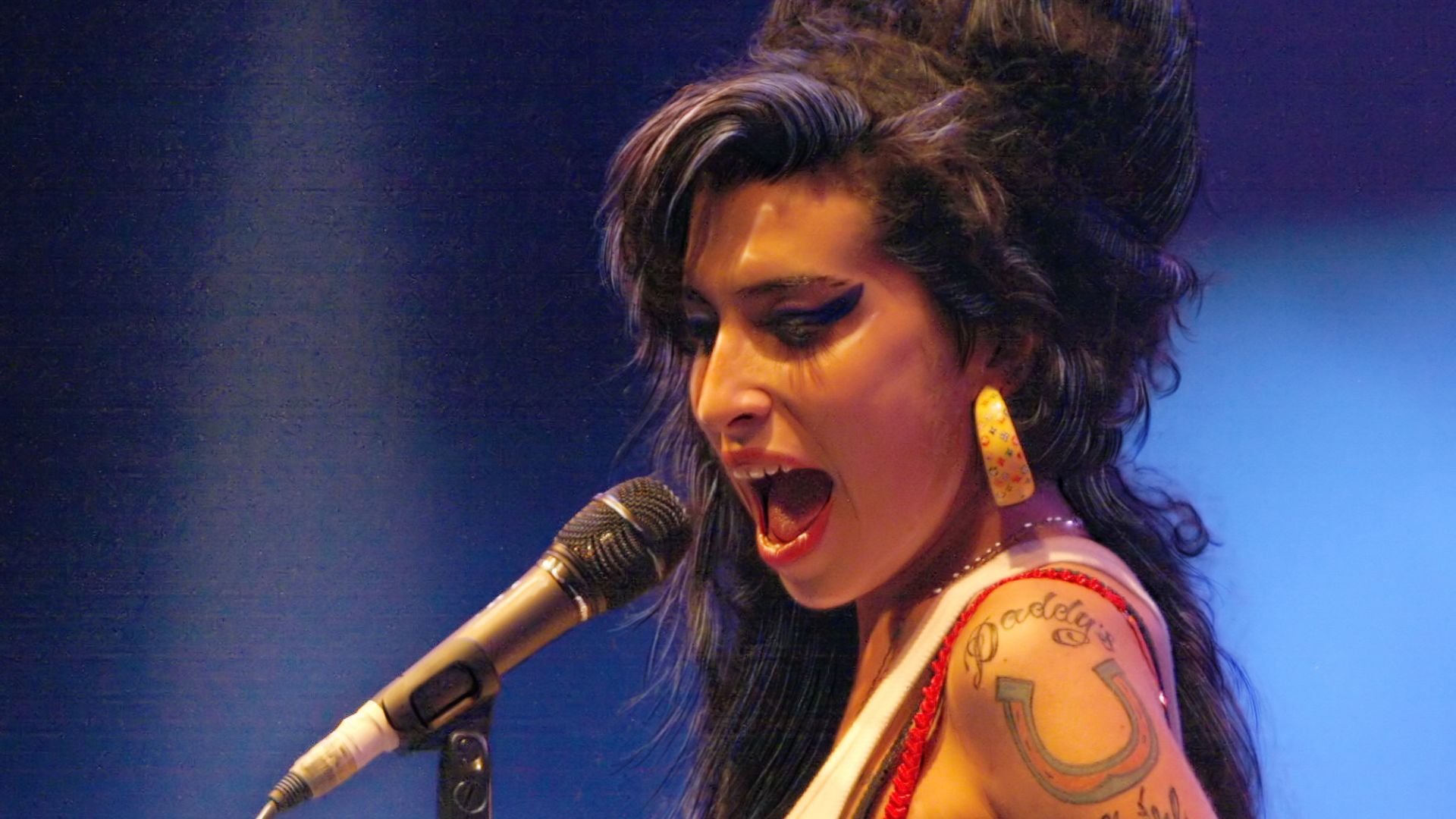 File:Amy Winehouse f4962007 crop.jpg