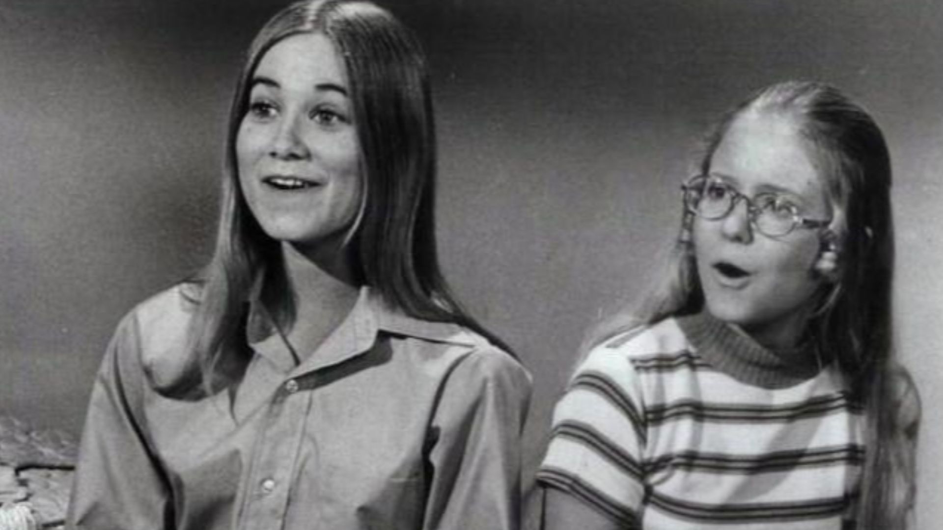 File:Maureen McCormick Eve Plumb Brady Bunch 1972.JPG