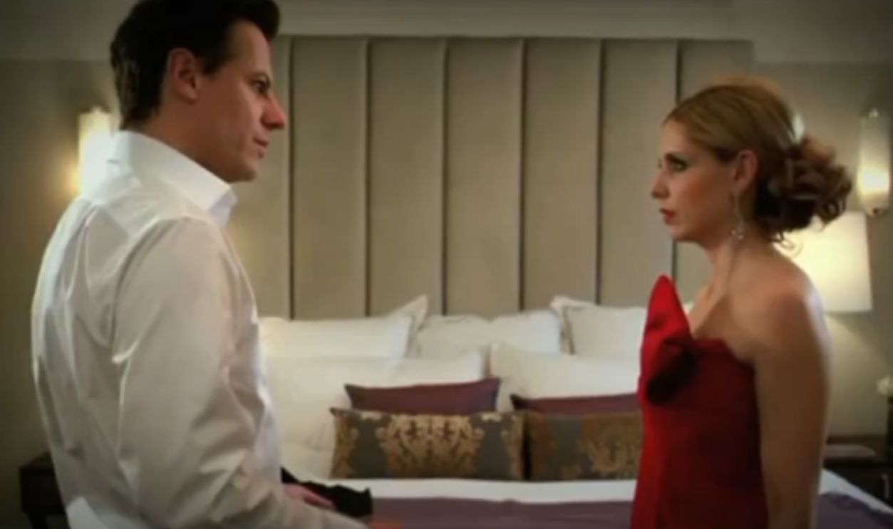 Screenshot from Ringer (2011–2012)