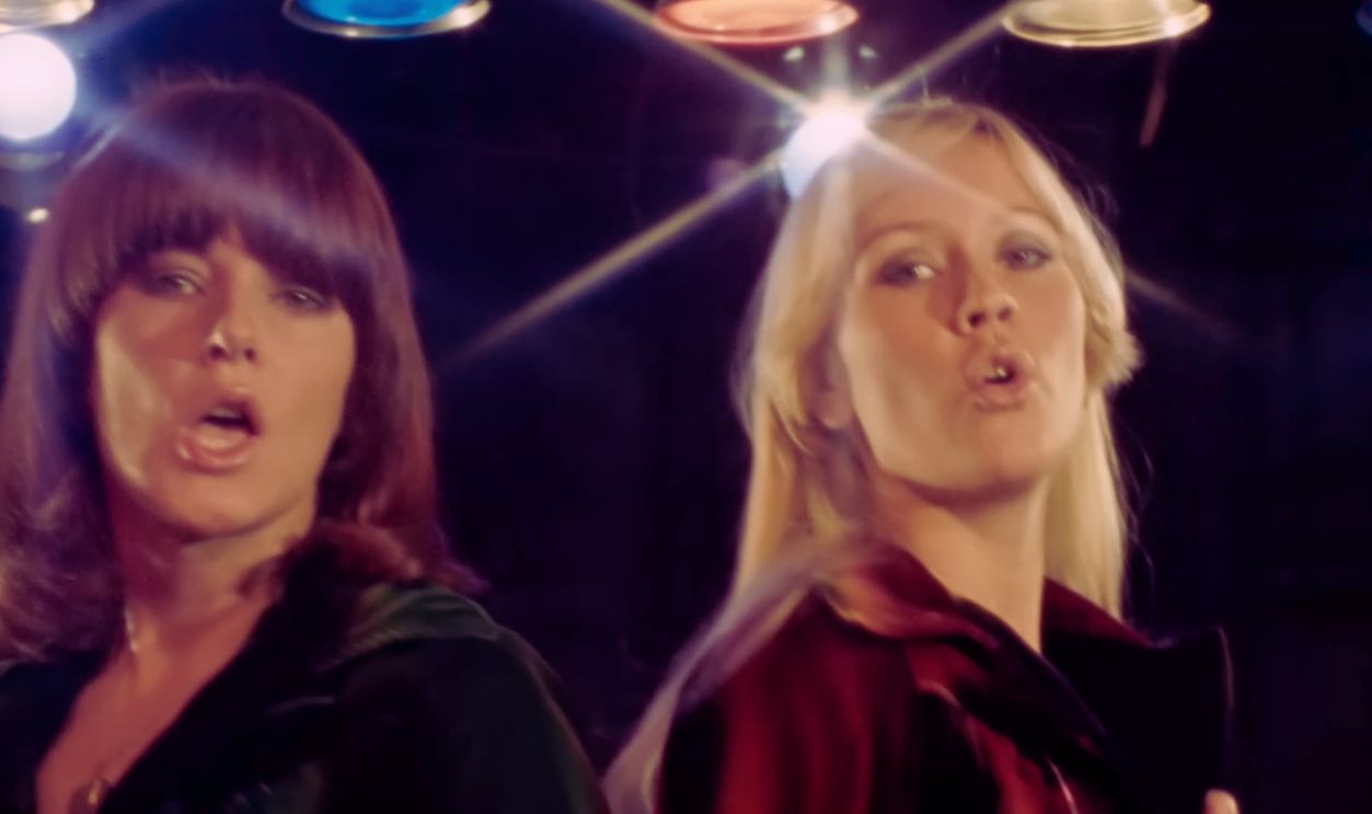 Dancing Queen (ABBA)