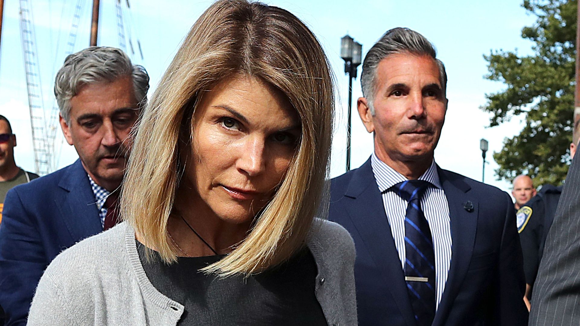 File:Lori Loughlin wasted.jpg