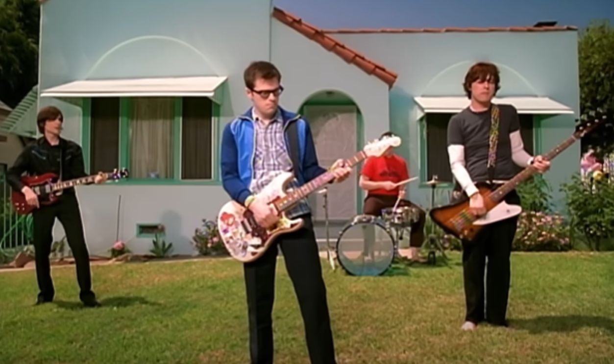 Island in the Sun – Weezer