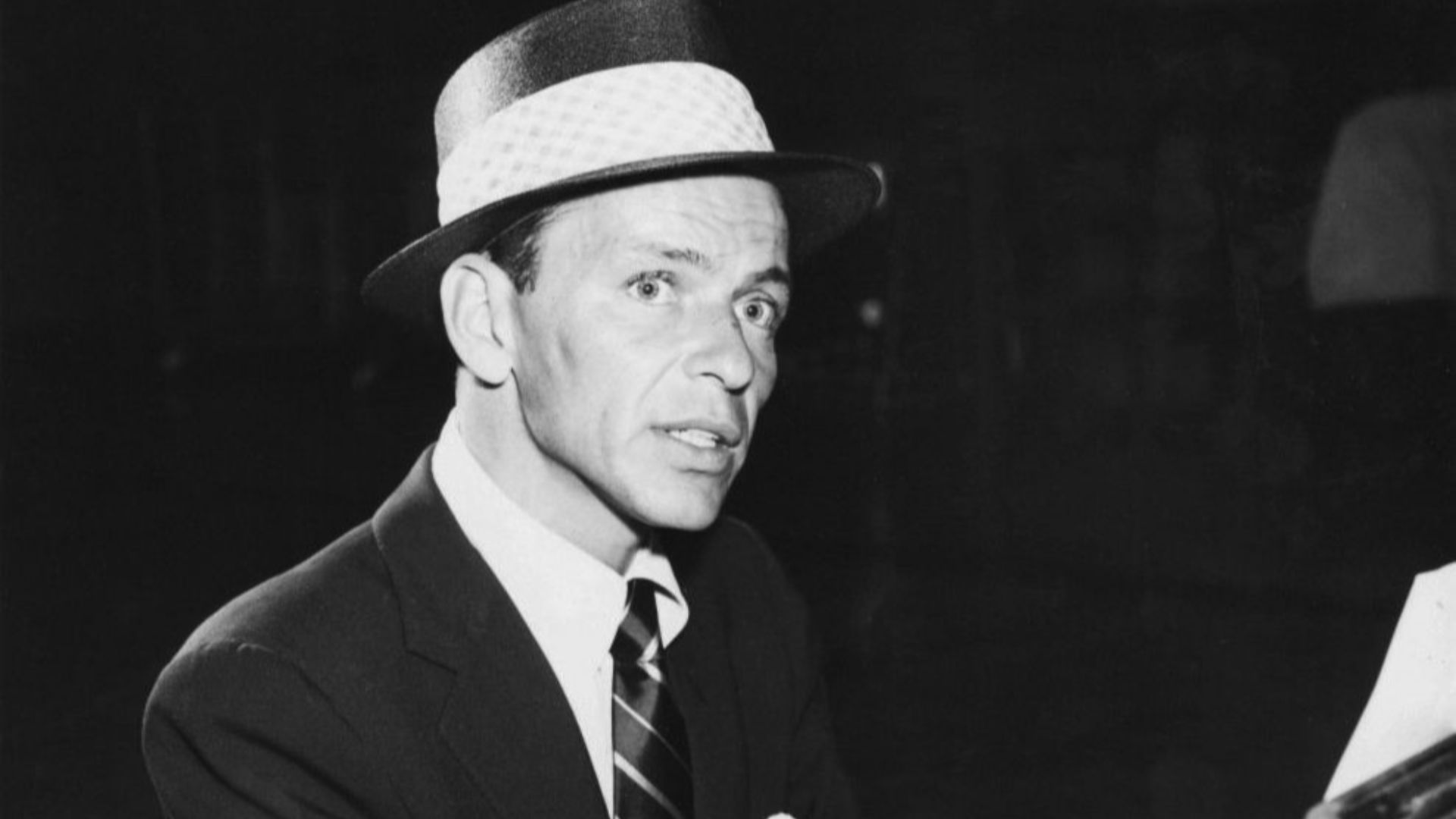 File:Frank Sinatra in 1955.jpg