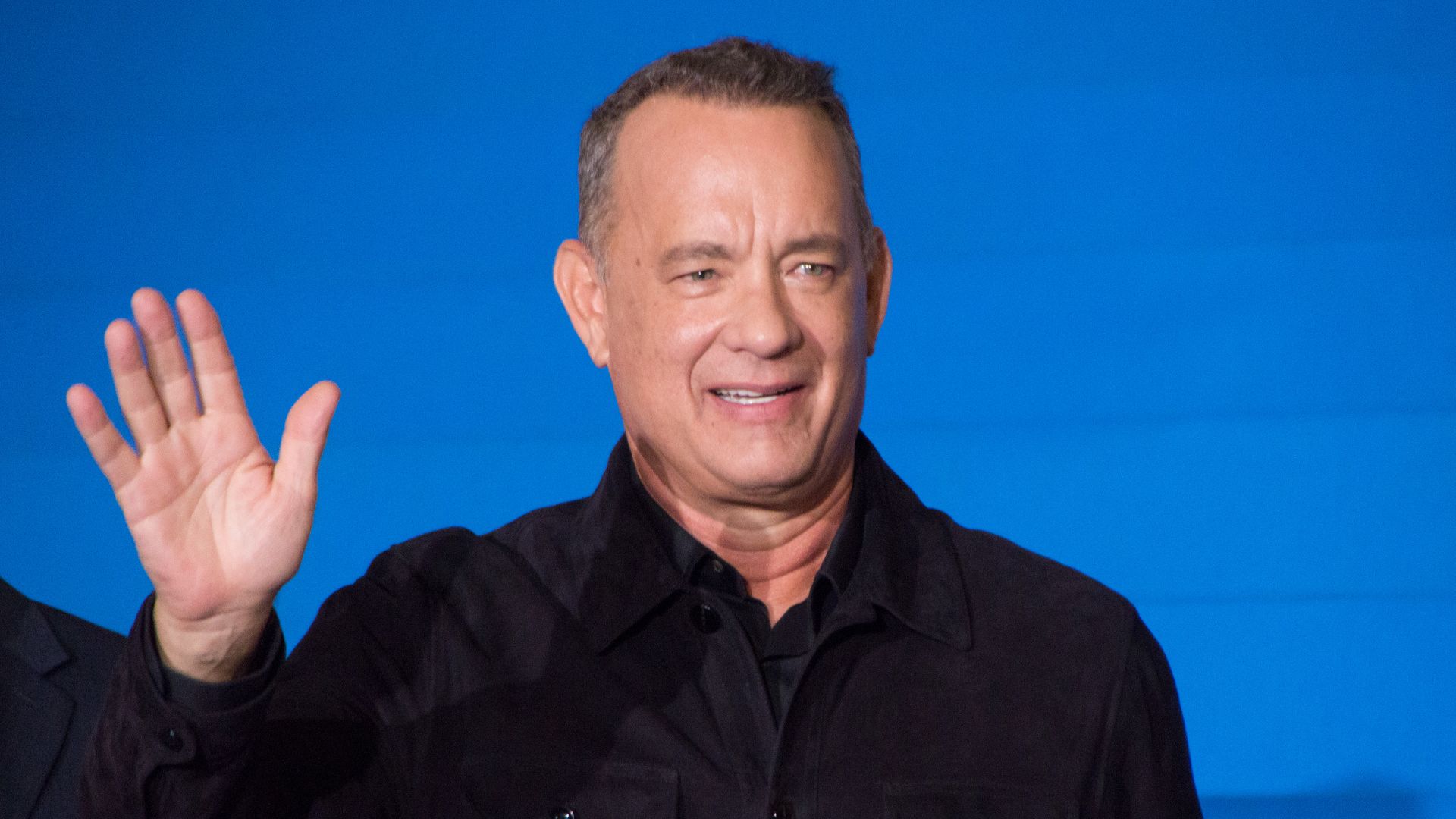File:Sully Japan Premiere Red Carpet- Tom Hanks (29830327845).jpg